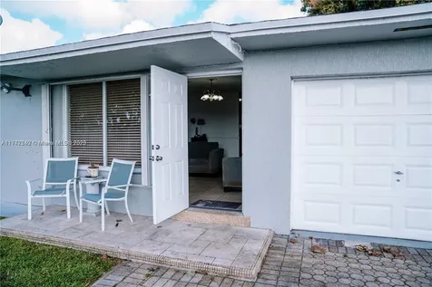 1111 SW 76th Avenue Miami FL 33144