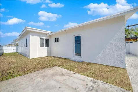 10272 SW 178th Street Miami FL 33157