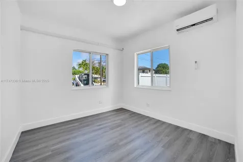10272 SW 178th Street Miami FL 33157