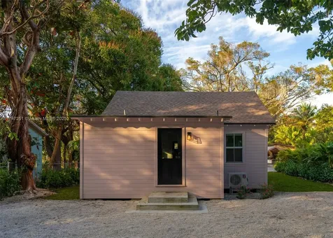 3536 William Avenue Miami FL 33133