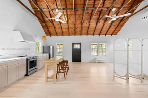 3536 William Avenue Miami FL 33133