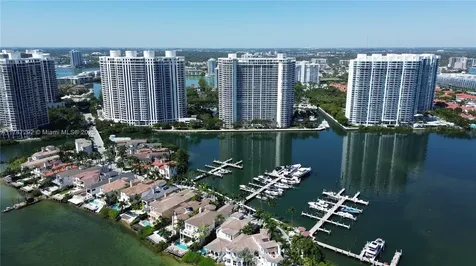 7000 Island Boulevard Aventura FL 33160