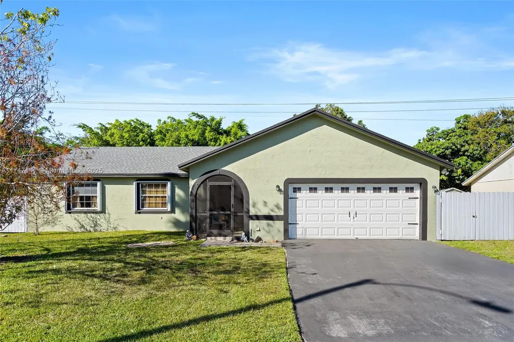 13841 SW 280th Terrace Homestead FL 33033