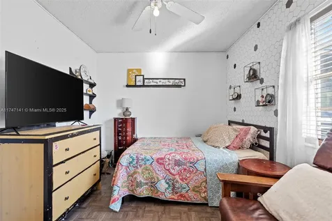 13841 SW 280th Terrace Homestead FL 33033