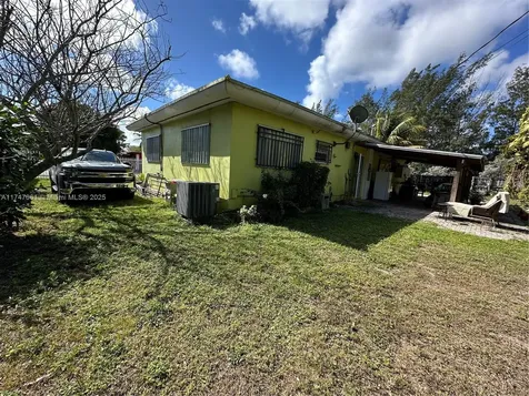 1197 NW 105th Terrace Miami FL 33150