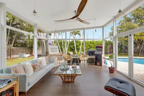 10281 SW 92nd Terrace Miami FL 33176