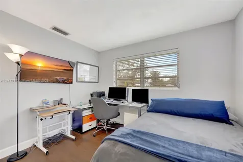 10281 SW 92nd Terrace Miami FL 33176