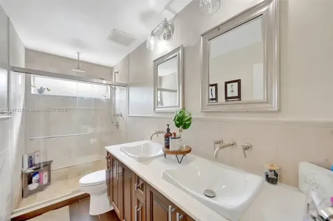 10281 SW 92nd Terrace Miami FL 33176