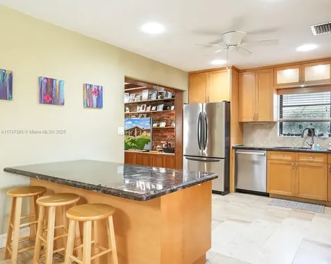 9460 SW 53rd Street Miami FL 33165