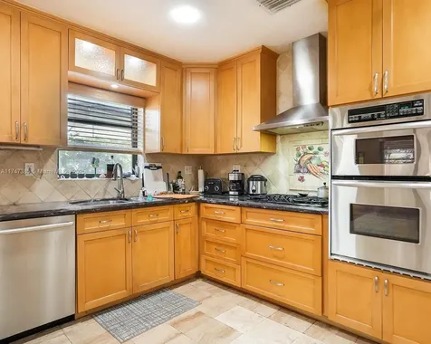 9460 SW 53rd Street Miami FL 33165