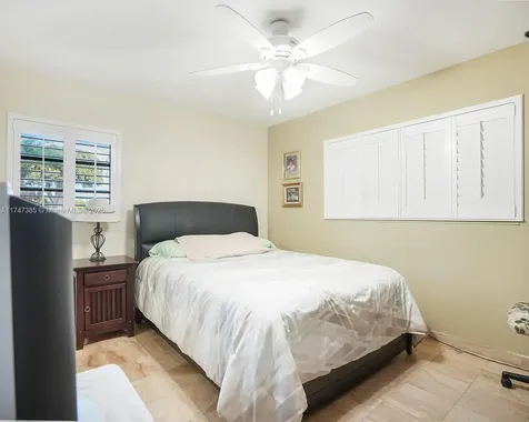 9460 SW 53rd Street Miami FL 33165