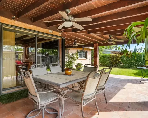 9460 SW 53rd Street Miami FL 33165
