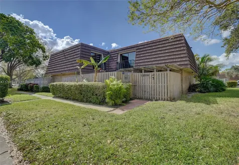 1206 12th Lane Palm Beach Gardens FL 33418