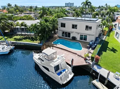 2219 SE 9th Street Pompano Beach FL 33062