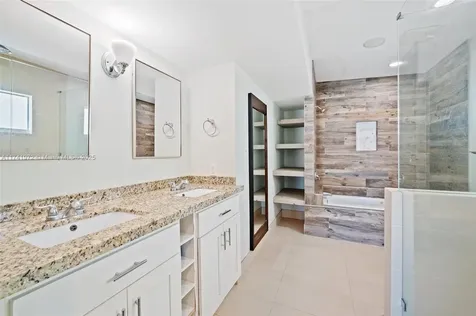 2219 SE 9th Street Pompano Beach FL 33062