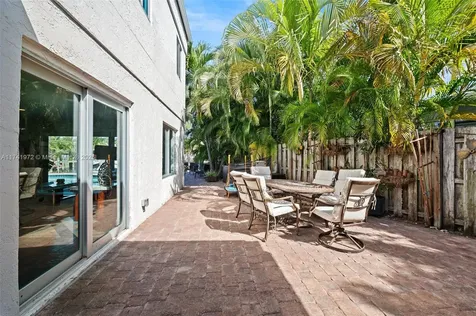 2219 SE 9th Street Pompano Beach FL 33062