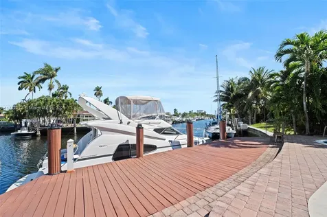 2219 SE 9th Street Pompano Beach FL 33062