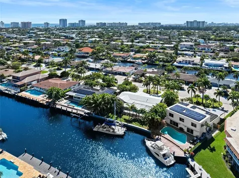 2219 SE 9th Street Pompano Beach FL 33062