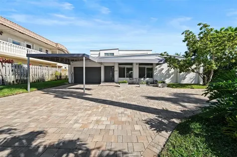 2219 SE 9th Street Pompano Beach FL 33062