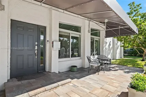 2219 SE 9th Street Pompano Beach FL 33062