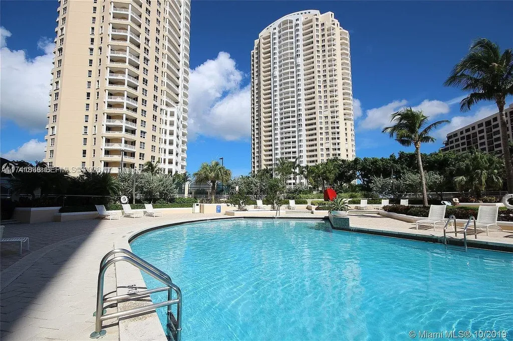 888 Brickell Key Drive Miami FL 33131
