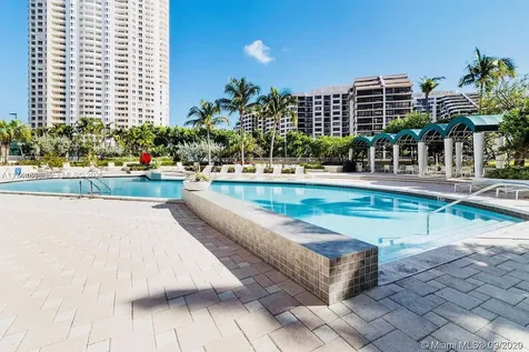 888 Brickell Key Drive Miami FL 33131