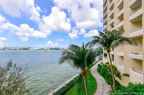 888 Brickell Key Drive Miami FL 33131
