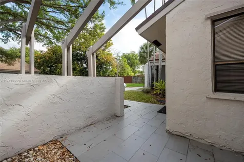 7902 NW 10th Street Plantation FL 33322