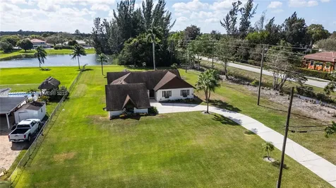 13560 SW 29th Street Davie FL 33330