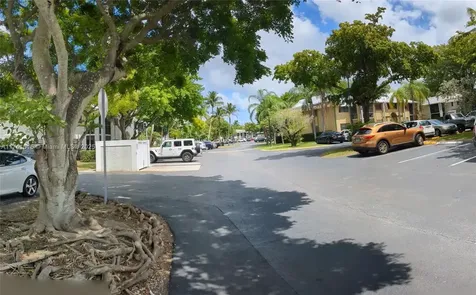 917 NE 199th Street Miami FL 33179