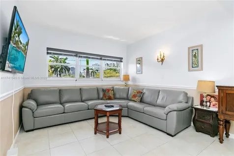 3131 S Ocean Drive Hallandale Beach FL 33009