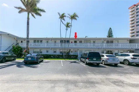 3131 S Ocean Drive Hallandale Beach FL 33009