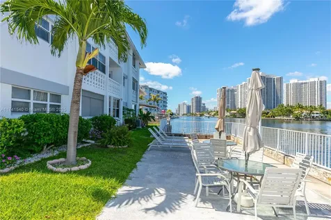 3131 S Ocean Drive Hallandale Beach FL 33009
