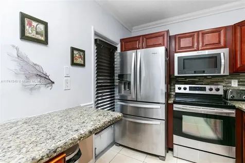 3131 S Ocean Drive Hallandale Beach FL 33009