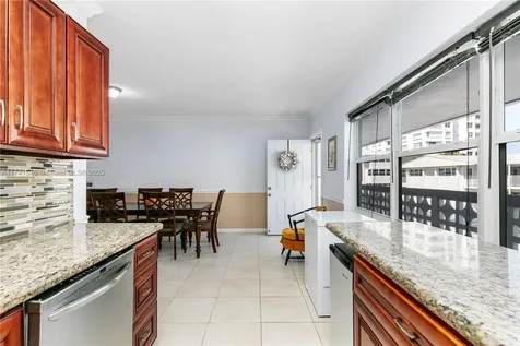 3131 S Ocean Drive Hallandale Beach FL 33009