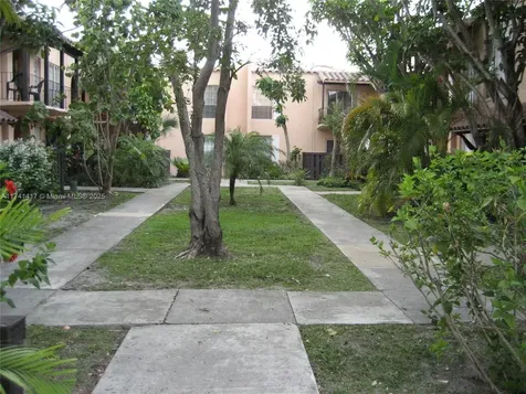 10806 N Kendall Drive Miami FL 33176