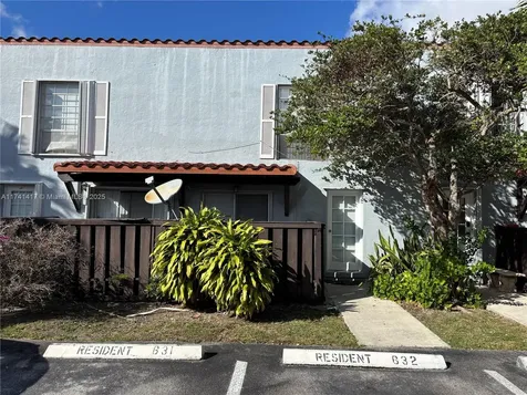 10806 N Kendall Drive Miami FL 33176