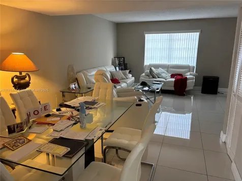10806 N Kendall Drive Miami FL 33176