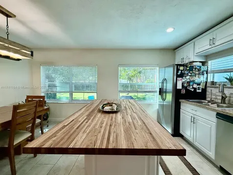 1914 Rodman Street Hollywood FL 33020