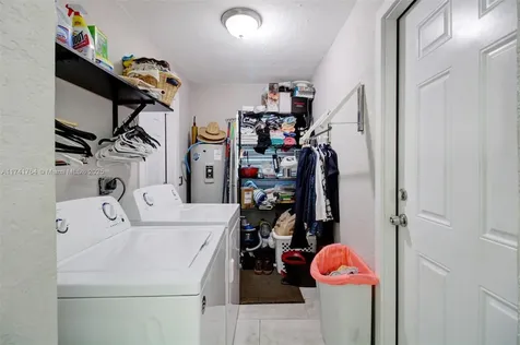 1914 Rodman Street Hollywood FL 33020