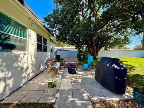 1914 Rodman Street Hollywood FL 33020