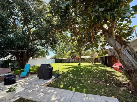 1914 Rodman Street Hollywood FL 33020