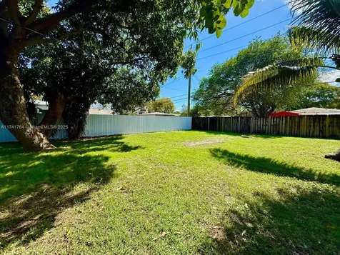1914 Rodman Street Hollywood FL 33020
