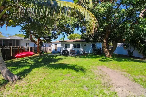 1914 Rodman Street Hollywood FL 33020