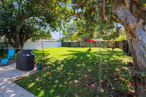 1914 Rodman Street Hollywood FL 33020