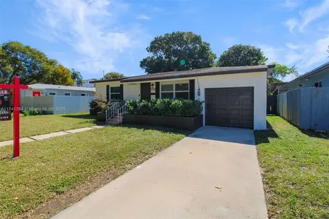 1914 Rodman Street Hollywood FL 33020