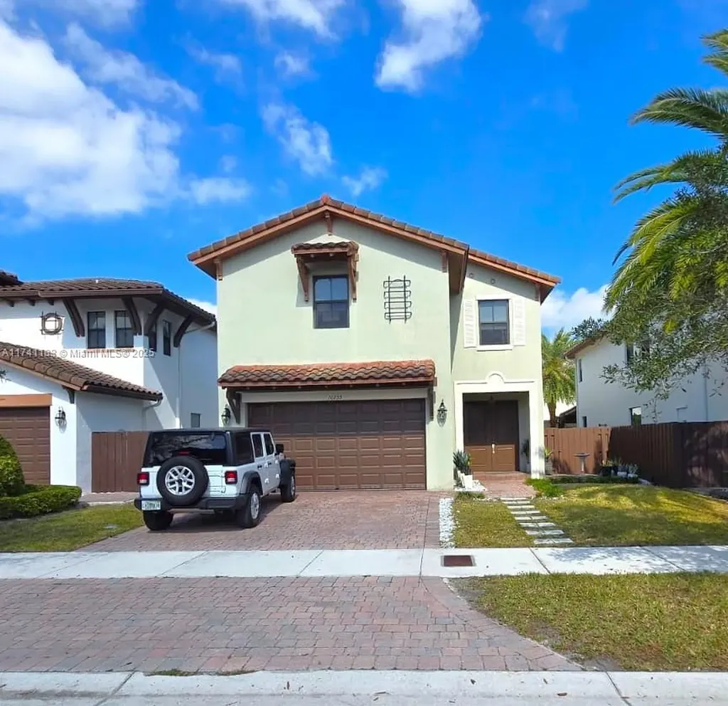 10255 NW 86th Street Doral FL 33178