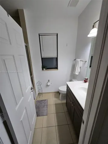10255 NW 86th Street Doral FL 33178