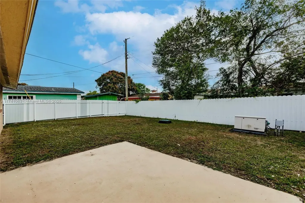 2750 SW 3rd Street Fort Lauderdale FL 33312