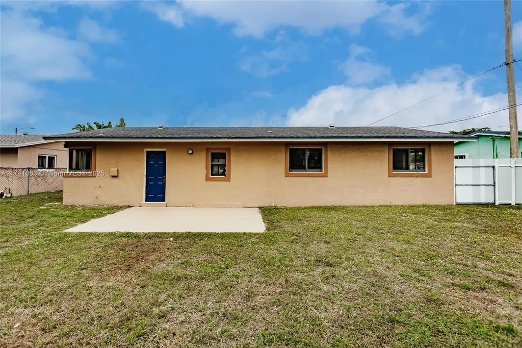 2750 SW 3rd Street Fort Lauderdale FL 33312